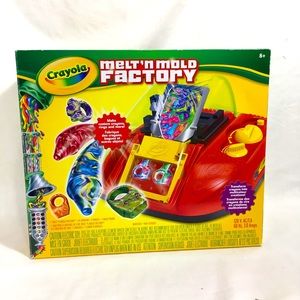 Crayola Melt n Mold Factory.  Crayon & Ring Maker.